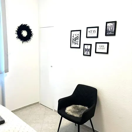 Zentrale Am Buhlschen Park In *