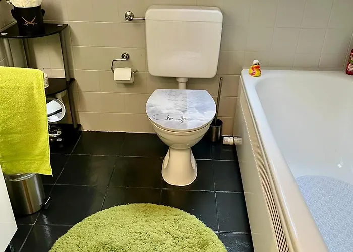 Zentrale Am Buhlschen Park In アパート *